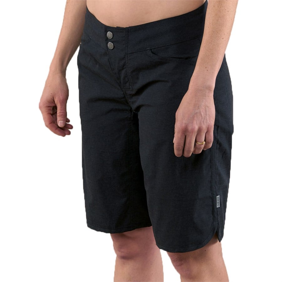 Club Ride Savvy 11" Shorts - Women's