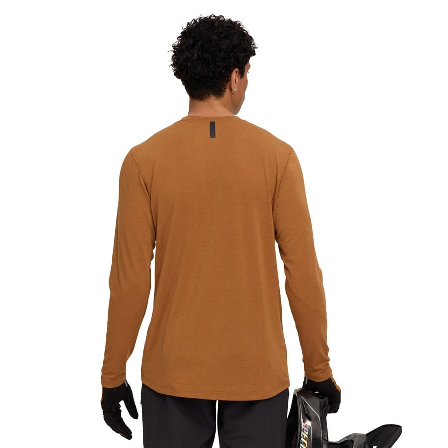 Evo Lookout Long-Sleeve Bike Jersey