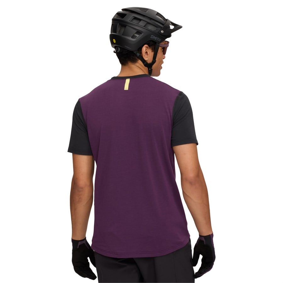 Evo Lookout Short-Sleeve Bike Jersey