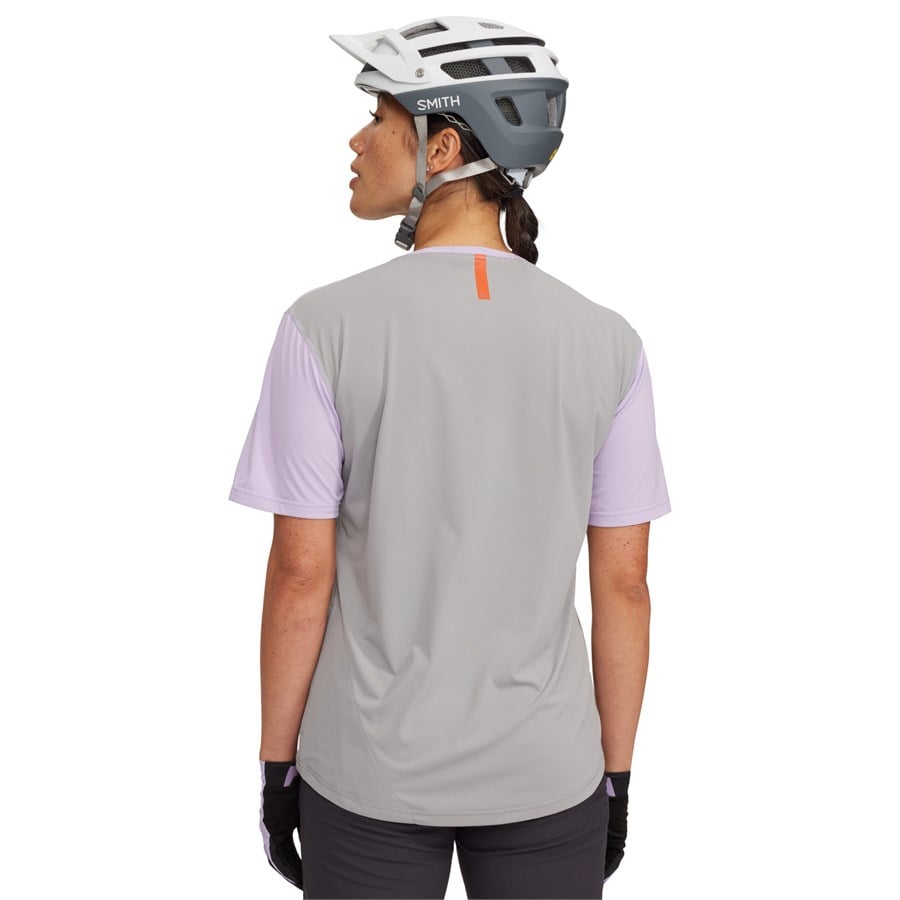 Evo Lookout Short-Sleeve Bike Jersey - Women's