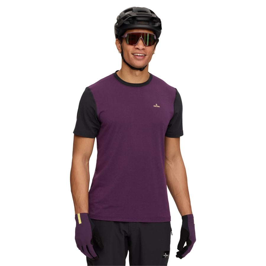 evo Lookout Short-Sleeve Bike Jersey