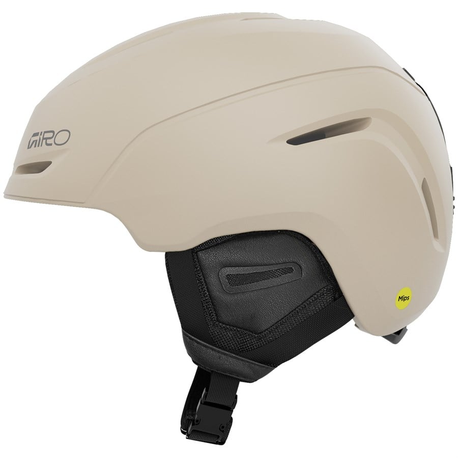 Giro Neo MIPS Helmet