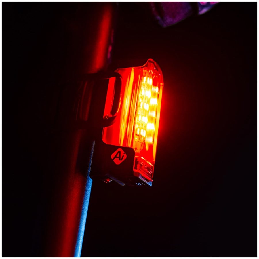 Lezyne Strip Pro Ai Alert 400+ Rear Bike Light