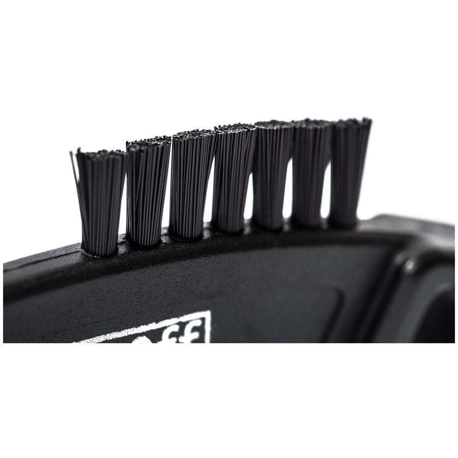 Muc-Off Claw Brush