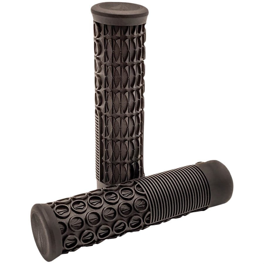 SDG Thrice 31 Grips