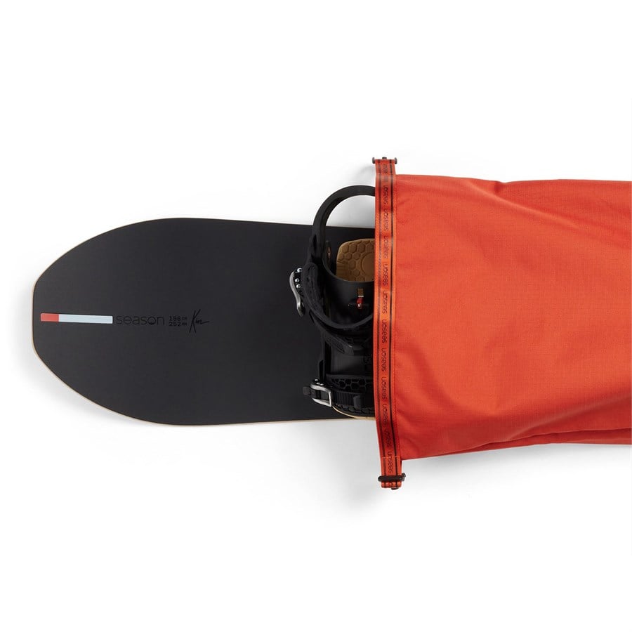 Season Snowboard Day Bag 2025