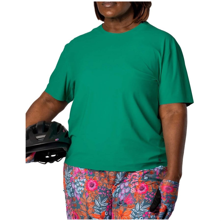 Shredly Beyond Tech Tee - Women's