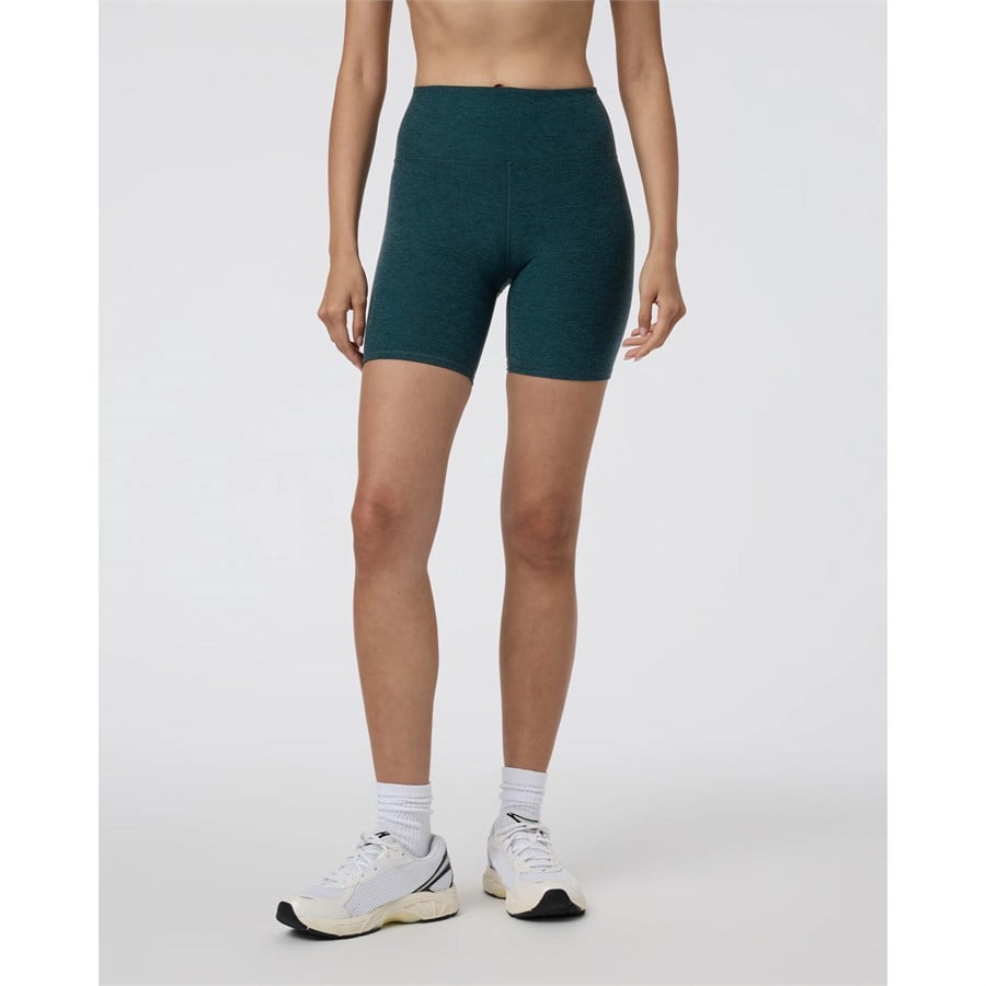 Vuori Clean Elevation Shorty - Women's