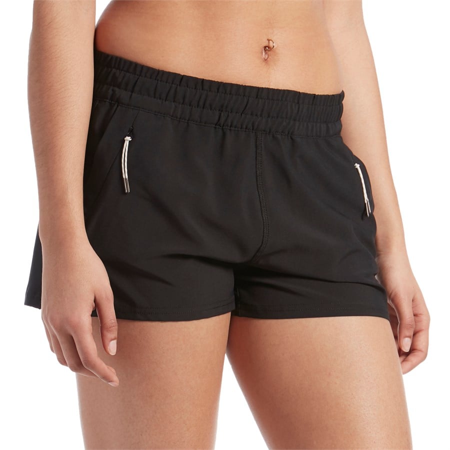 Vuori Dash Shorts - Women's