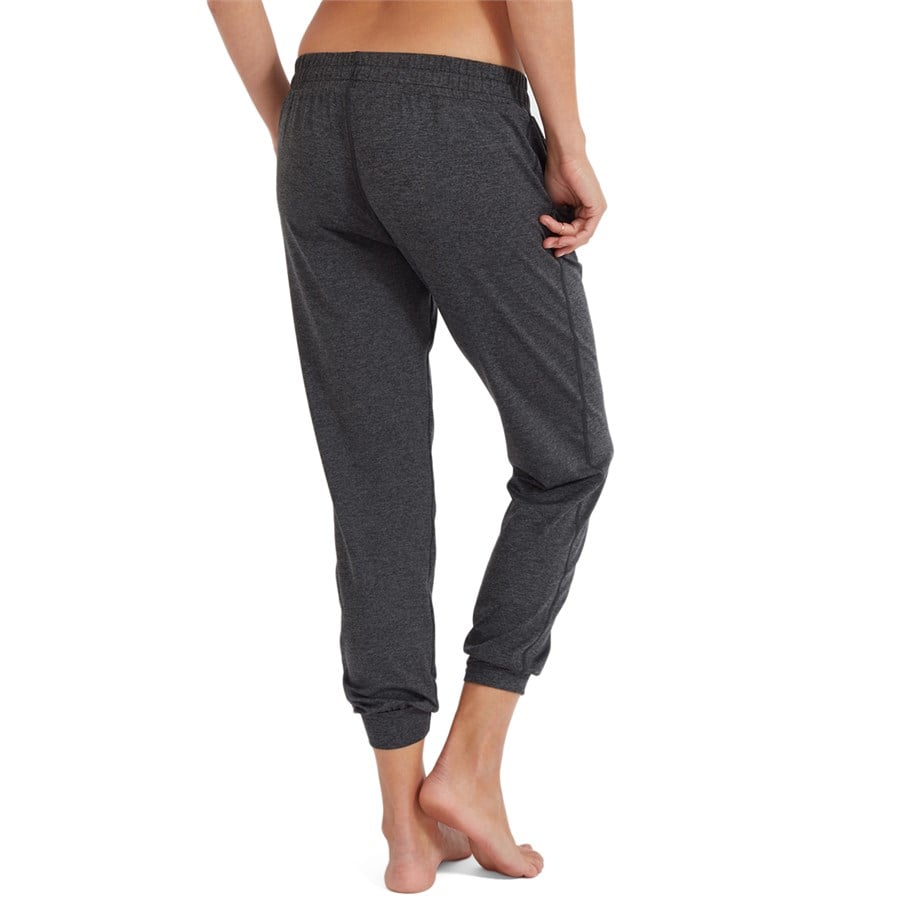 Vuori Performance Joggers - Women's