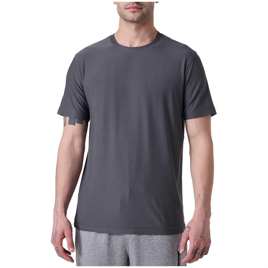 Vuori Strato Tech T-Shirt - Men's