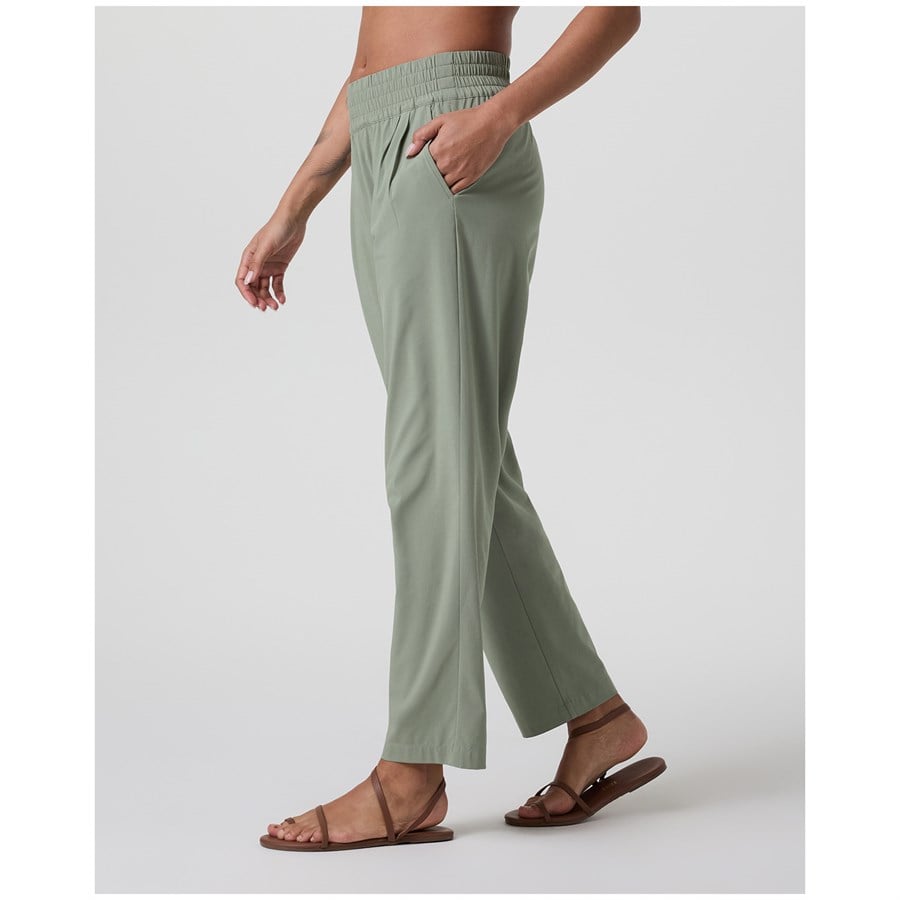 Vuori Villa Ankle Pants - Women's