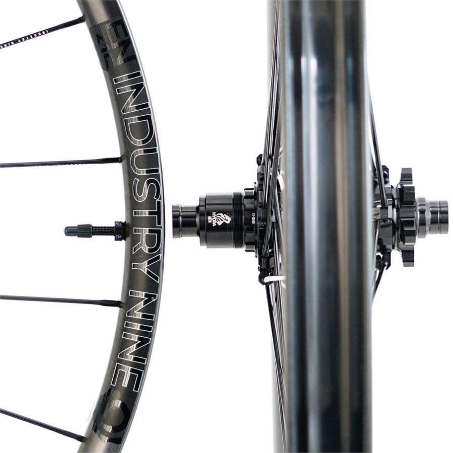 Industry Nine Industry 9 Enduro 315 Carbon Boost Wheelset - 27.5"