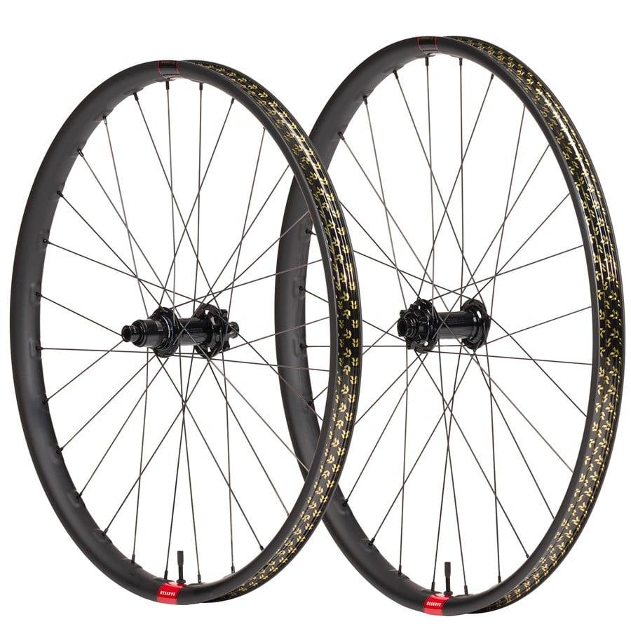Reserve 30 HD with OneUp Hub evo Exclusive Wheelset - MX